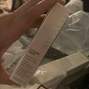 Mary Kay timewise repair firm Eye renewal cream